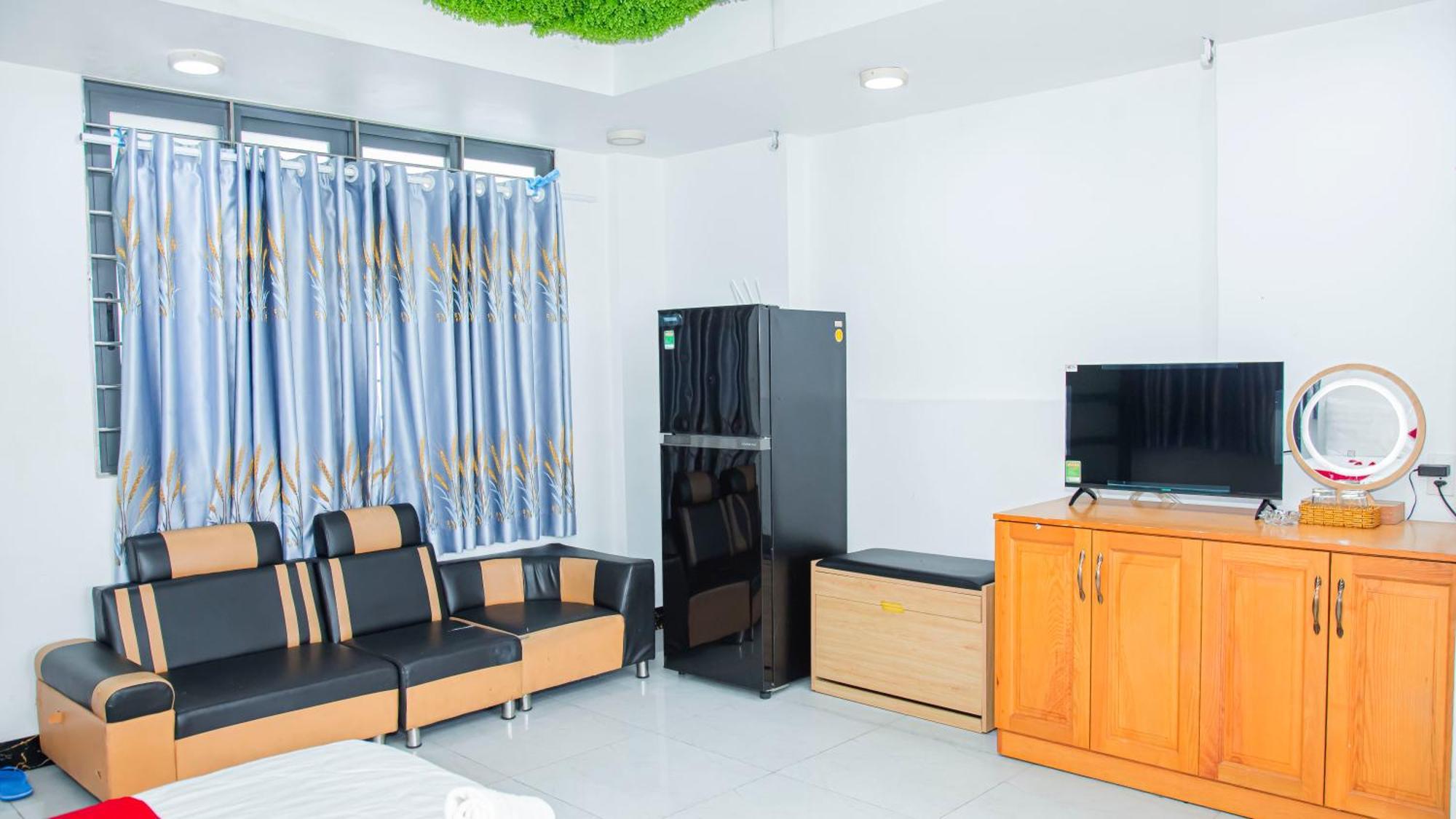 Gia Bảo Quận 7 *